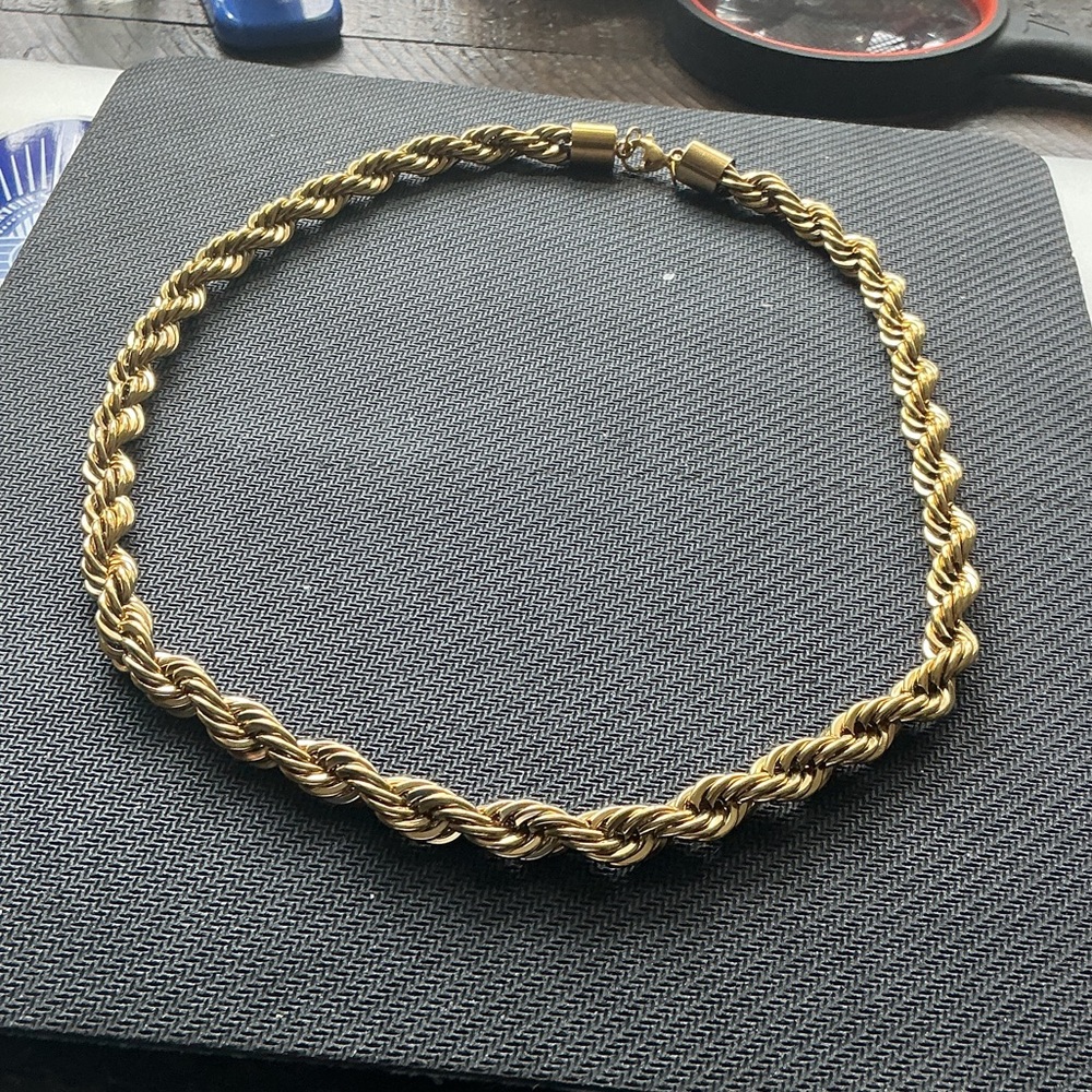 Elegant Gold-Toned Rope Chain Necklace